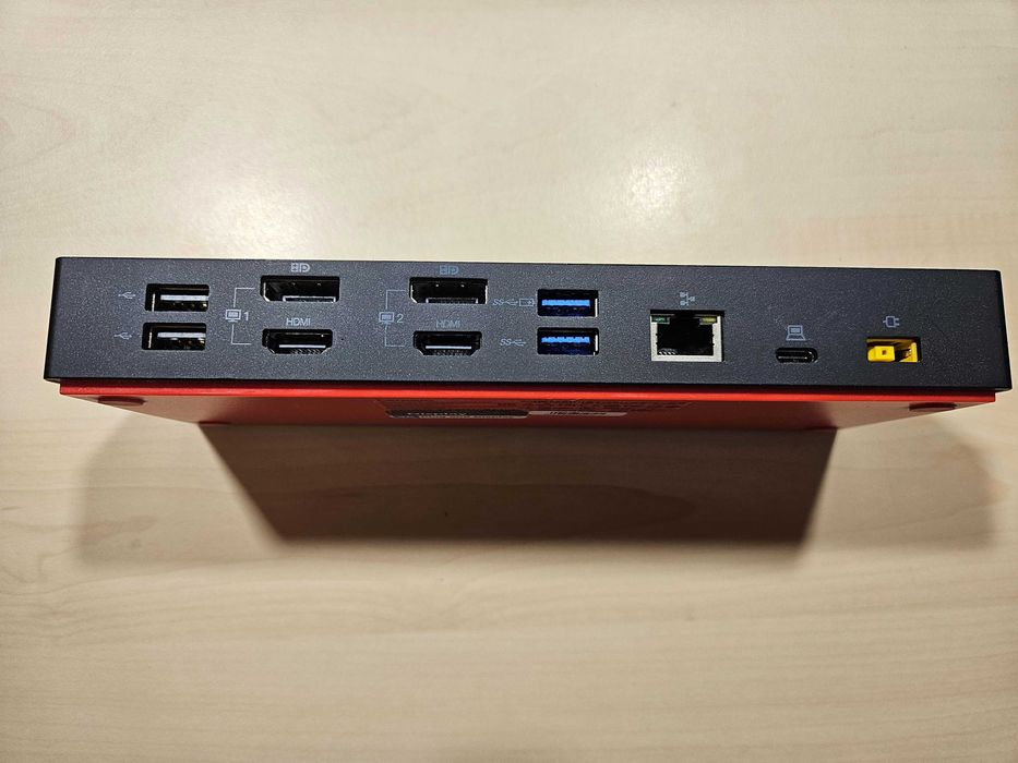 Stacja dokująca Lenovo ThinkPad Hybrid USB-C z USB-A Dock 135W