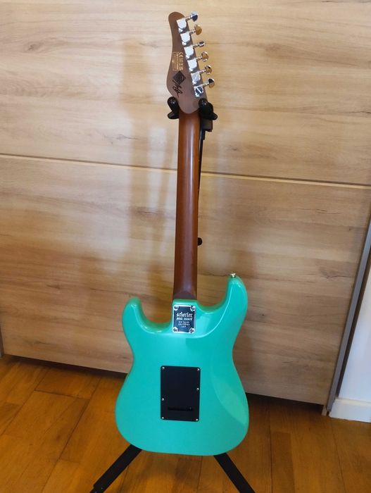Schecter Nick Johnston HSS Custom | SeymourDuncan JB Upgrade | Atomic Green NOVO