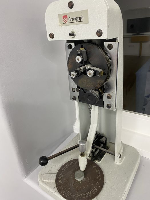 Maquina de gravar dupla face,