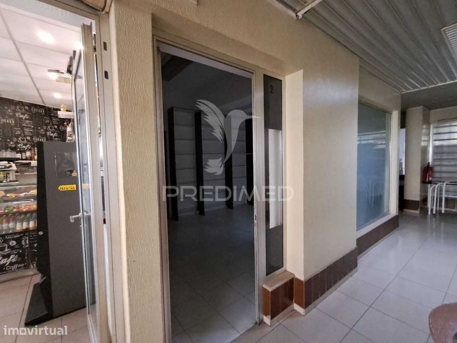 Loja Comercial na Cova da Piedade