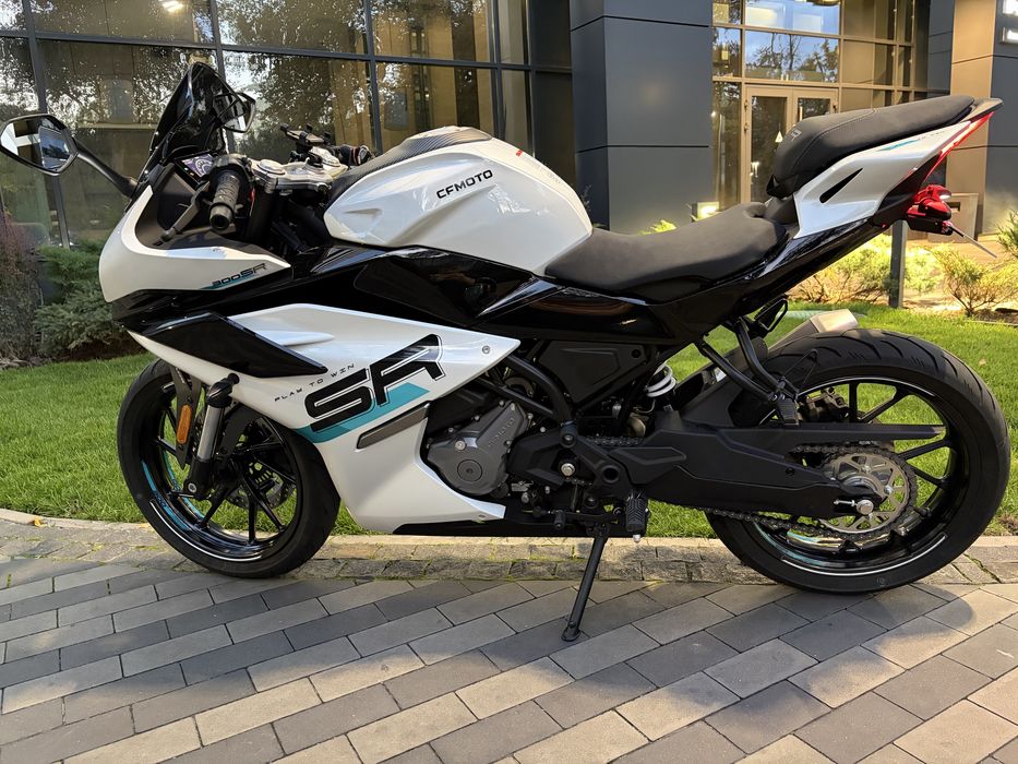 CFMOTO 300SR 2025