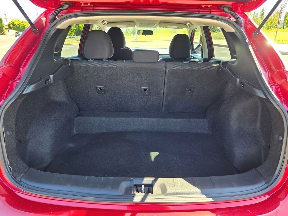Nissan Rogue Sport      2019