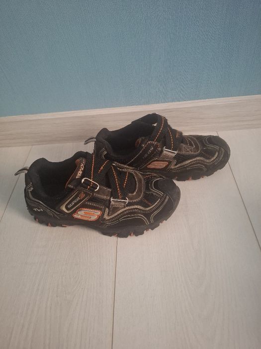 Демісезонні кросівки Skechers