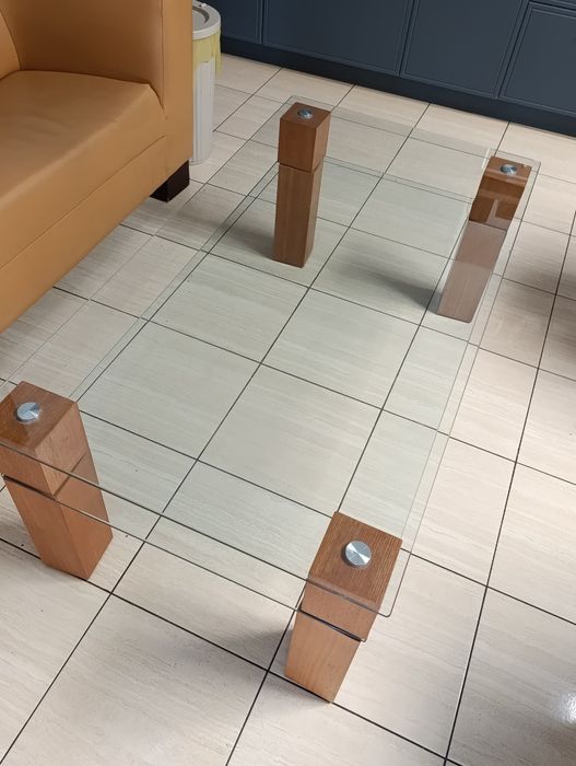 Stolik kawowy szklany