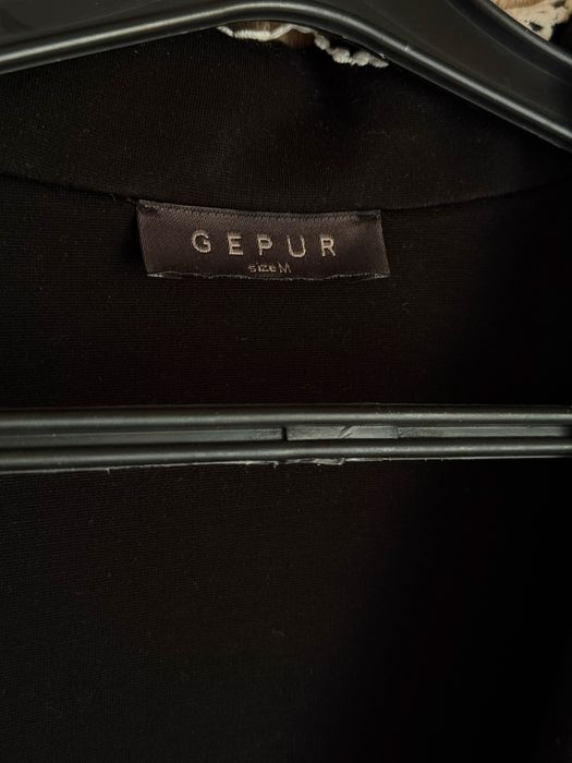 сукня футляр Gepur чорна з мереживом