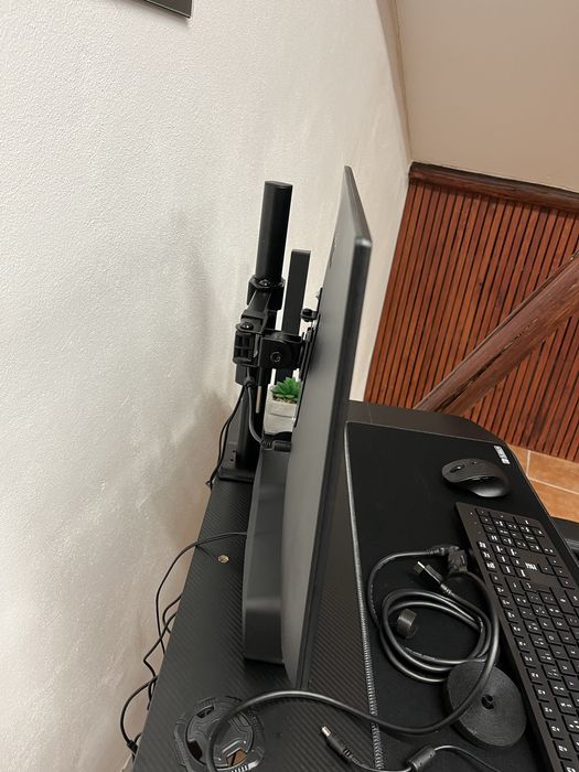 Monitor AOC novo 24”