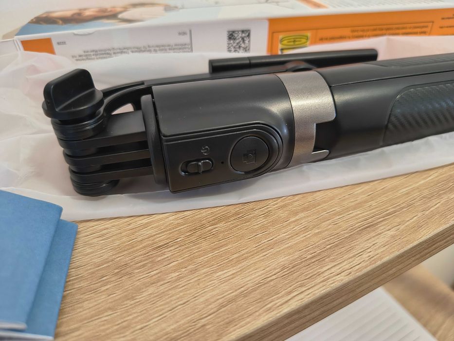 Selfie stick com comando, como novo