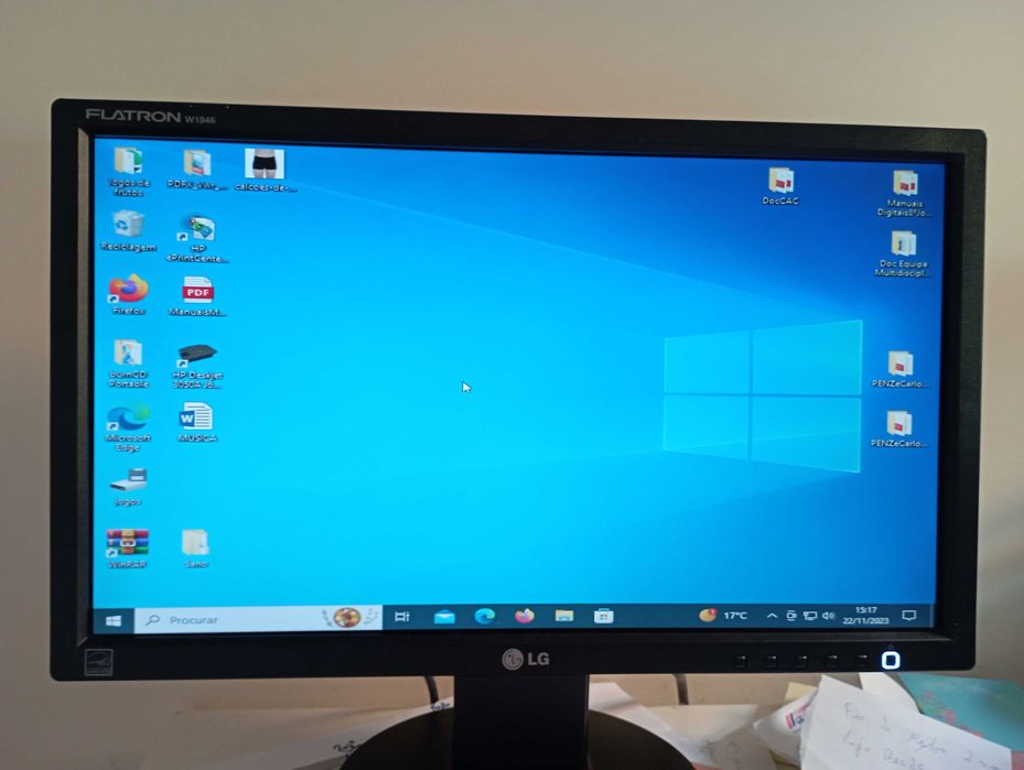 2 monitores para PC: ASUS e LG