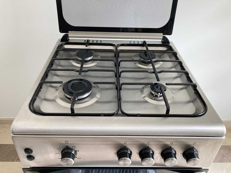 Fogão a gás BECKEN BGS4505N IX - muito bom estado