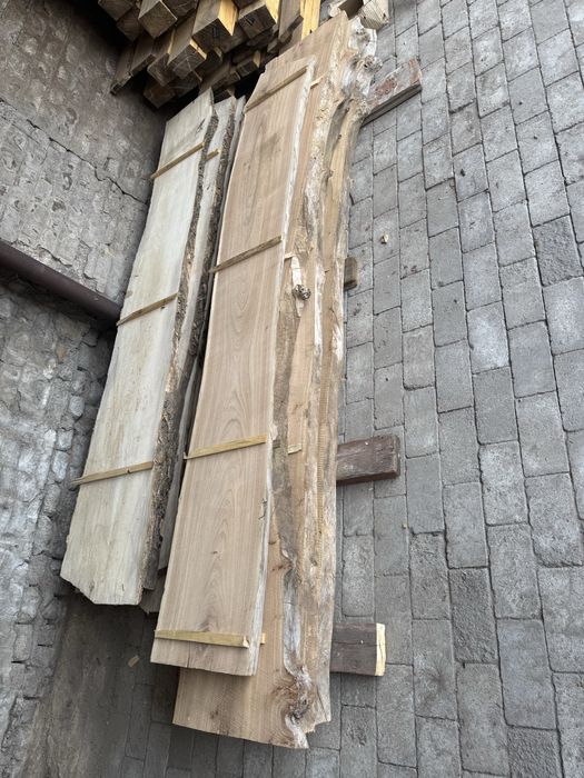 Продам слебы доска необрезная дуб, ясень, орех, акация