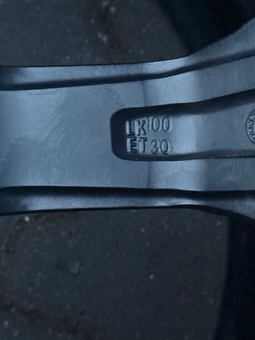 Felgi aluminiowe 18" 5x100 8,5J ET30 Audi Seat Skoda Vw itd.