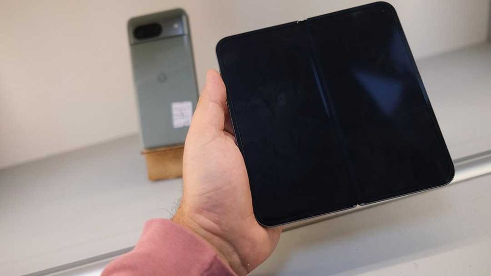 Google Pixel 10 Pro Fold 16/256GB (Moonstone) neverlock Cупер стан як новий 20 циклів Мінімальна уцінка