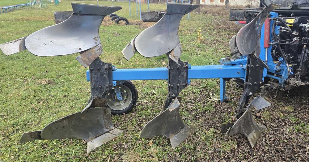 Продам оборотний плуг