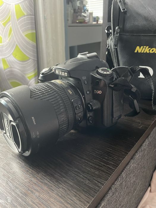 Nikon d90 в гарному стані