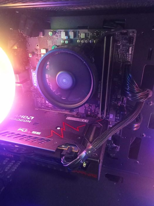 Computador Gaming 32gbram 1TB Processador AMD Ryzen 5 8400F 6-Core Processor (4.20 GHz) RAM instalada 32,0 GB Placa gráfica AMD Radeon RX 9060 (8 GB)