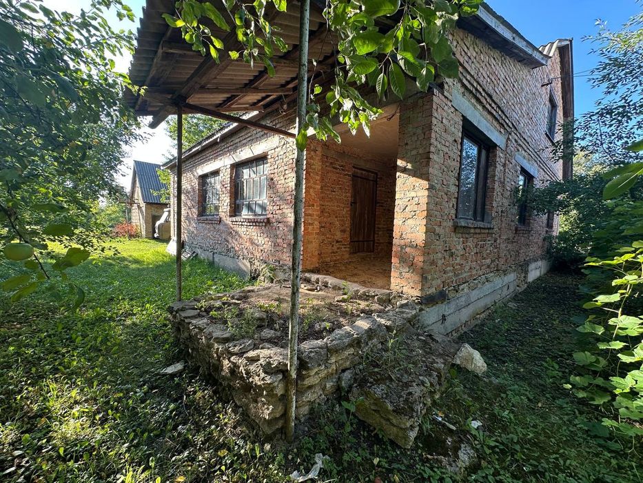 Продаж недобудованого будинку