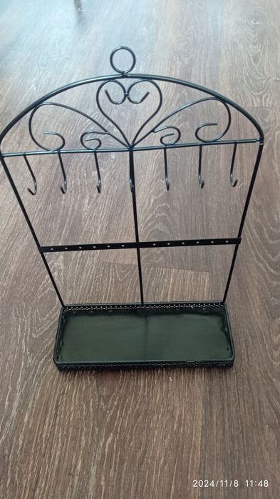 Wieszak na biżuterię