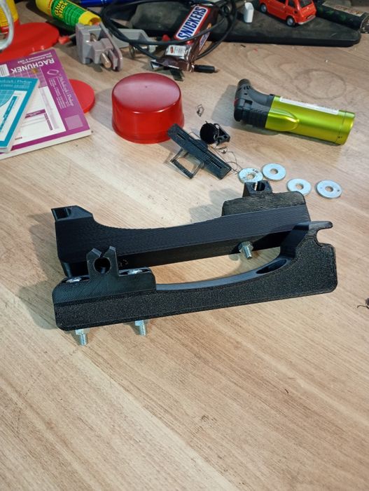 Uchwyty do przykręcenia skrzyni