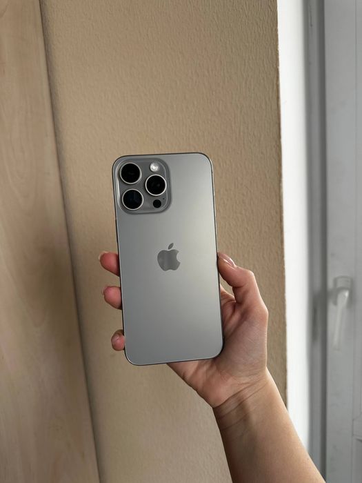 Iphone 15 pro max 98%