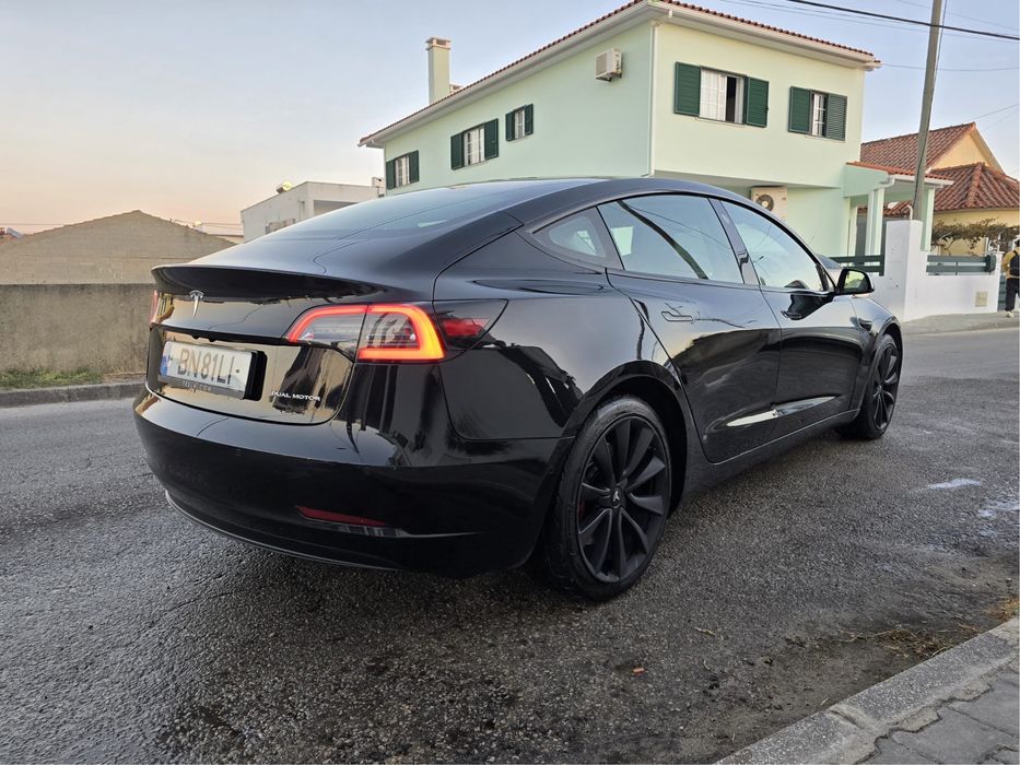 Tesla model 3 dual motor