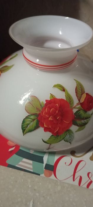 Конфетницы , светильник , баночки, флаконы
