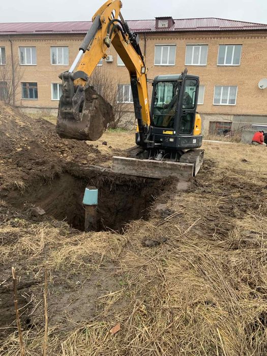 Надаємо послуги мініескаватора ,маніпулятора