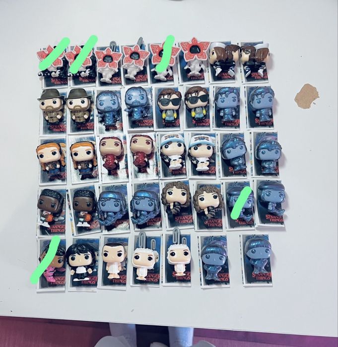 Bonecos, stranger things do kinder joy! (Tenho o Will invertido)