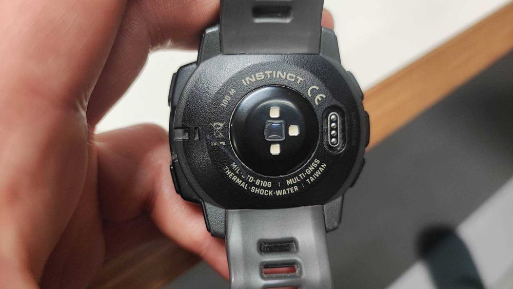 Garmin Instinct в гарному стані