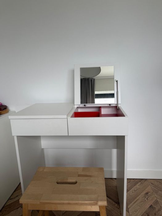 Toaletka IKEA Brimnes