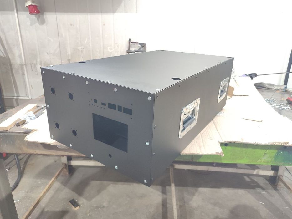 Корпус для Lifepo4 EVE. На 16 или 8 ячеек 280ah, 304ah, 314ah, 105ah