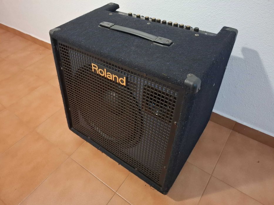Roland KC500 - amplificador p/teclados - Made in USA