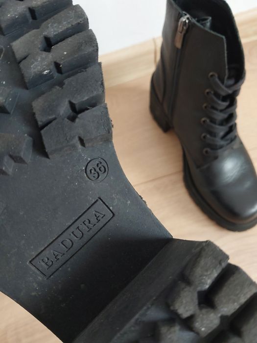 Skórzane buty botki Badura
