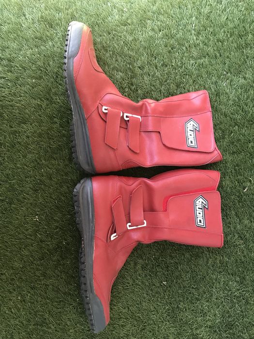 Botas novas para Mota, kart 39 / 40