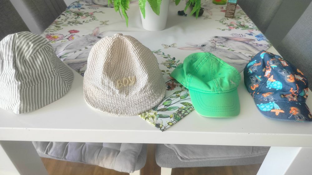 Zestaw czapek dla chlopczyka