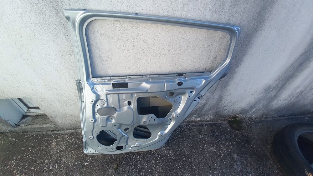 Porta tras Direito Renault Megane 4 Carrinha