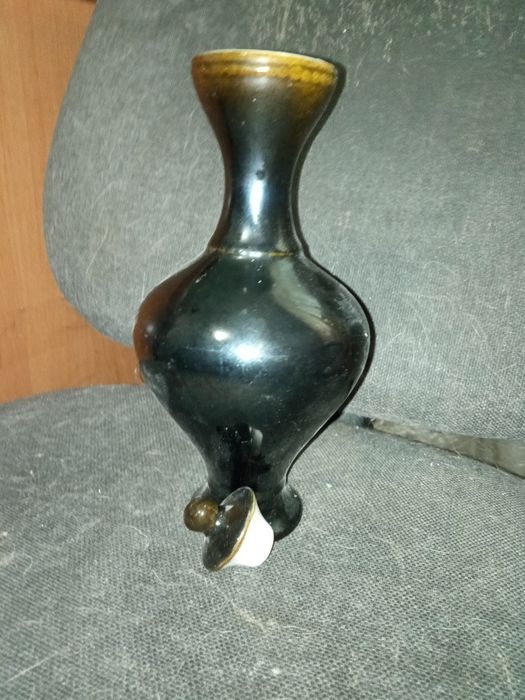 Графин з рюмочками.