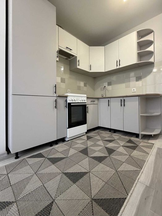 Продаж 1-к квартири без витрат з ремонтом та меблями Озерна Панаса Мир