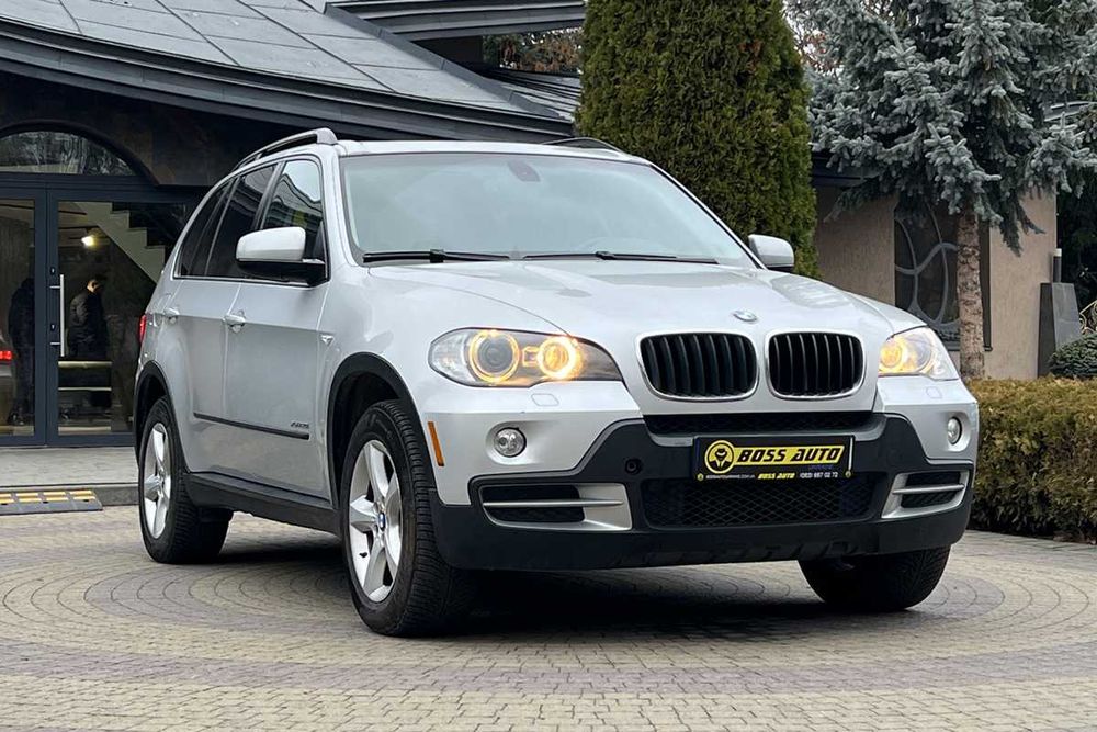 BMW    X5   2010