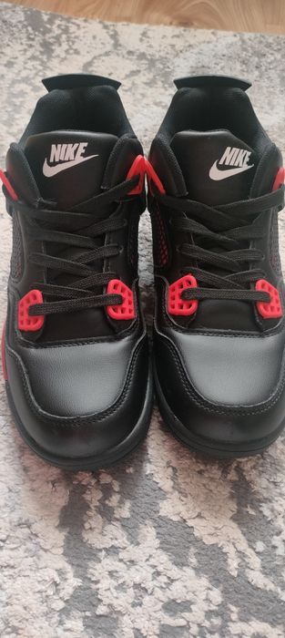 Buty Nike Jordan r.39