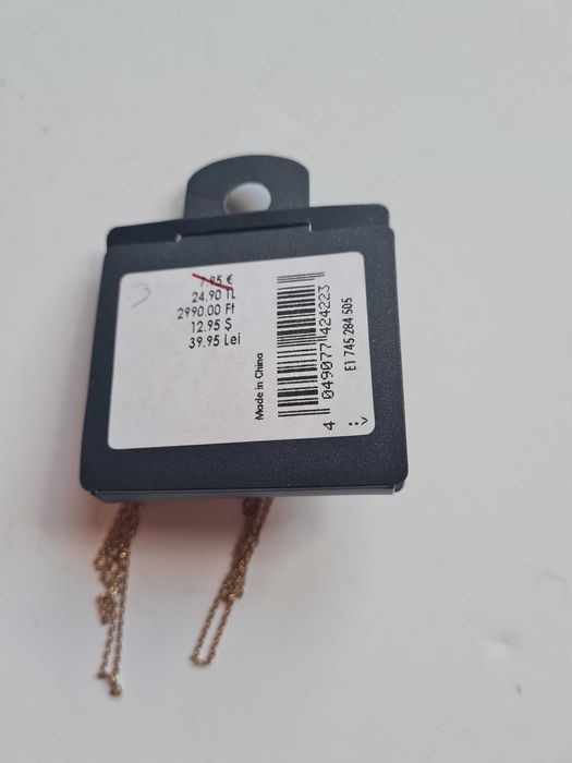 Brincos modernos novos