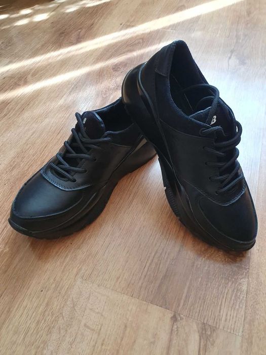 Кроссовки женские, classic. Осень. 39р
