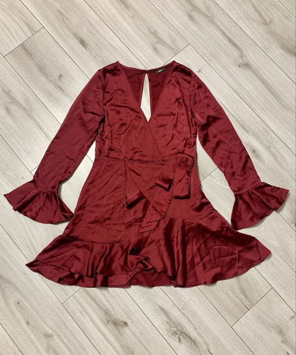 Гарна грайлива сукня від шейн