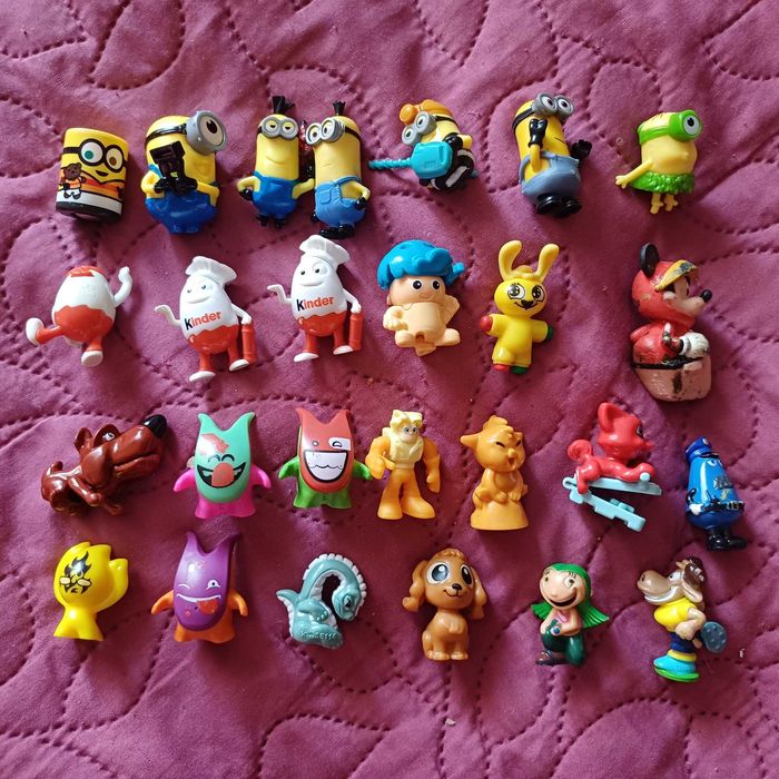 Игрушки киндер сюрприз, мультики, человечки, фигурки, монстры животные
