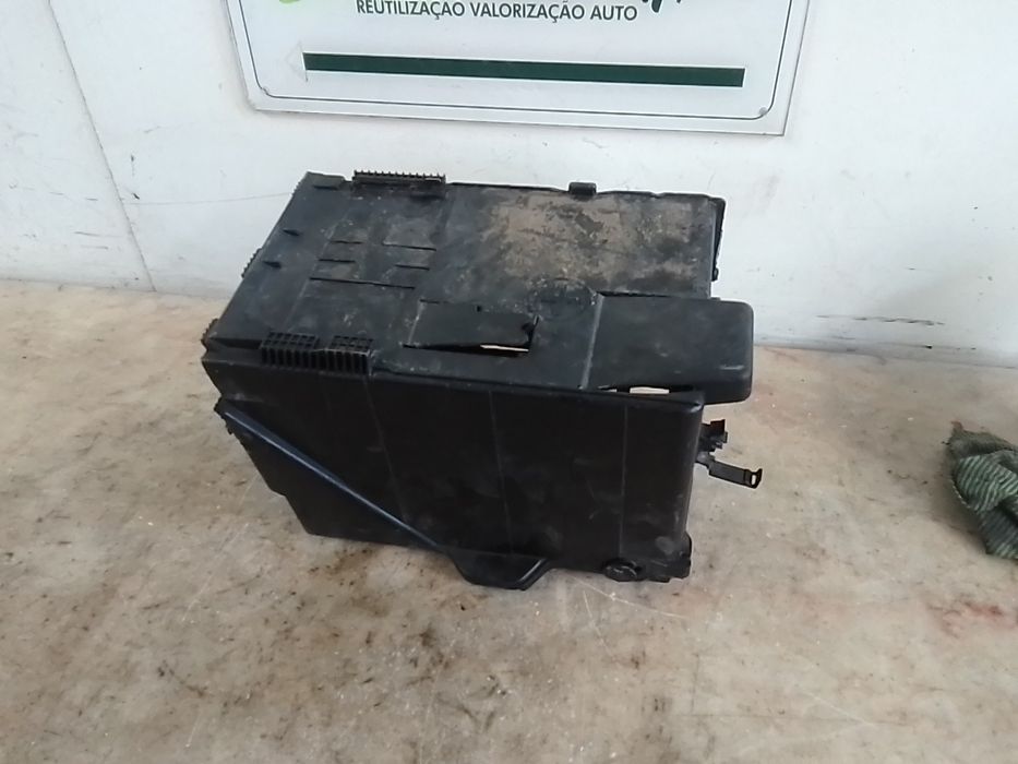 Caixa de Alujamento de Bateria PEUGEOT 3008 I (0U_)