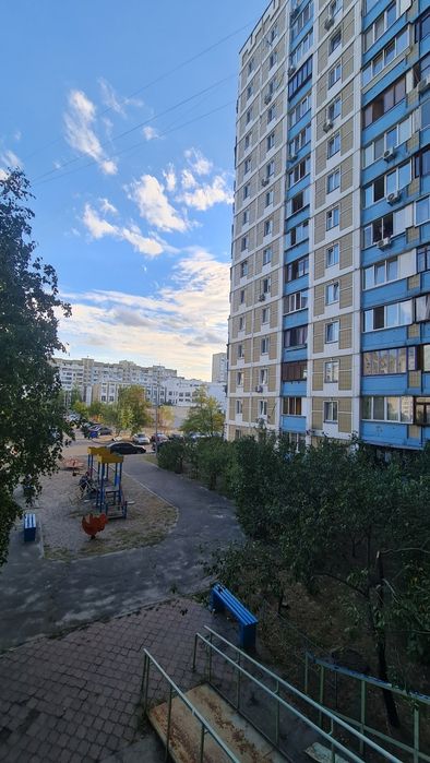 Оренда квартири на Троєщині Милославська