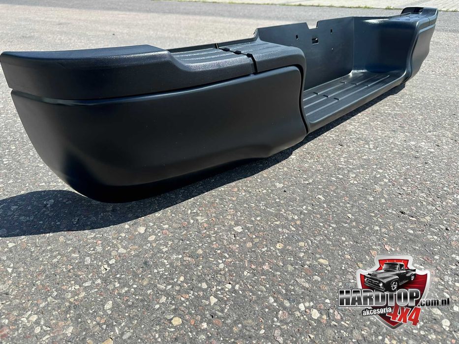 Zderzak Tył Tylny Toyota Hilux Bumper Nowy 2016+ Czarny