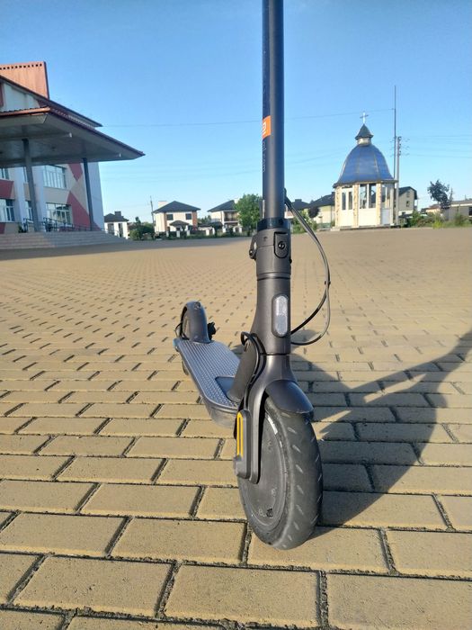 Самокат Xiaomi Mi Electric Scooter 1S