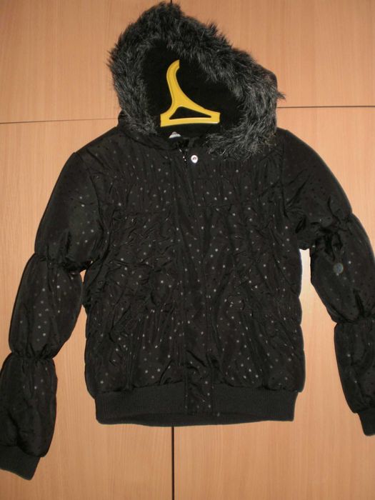 черная куртка для девочки George
