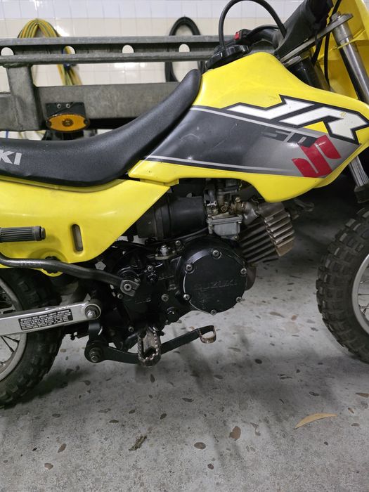 Suzuki JR 50   .