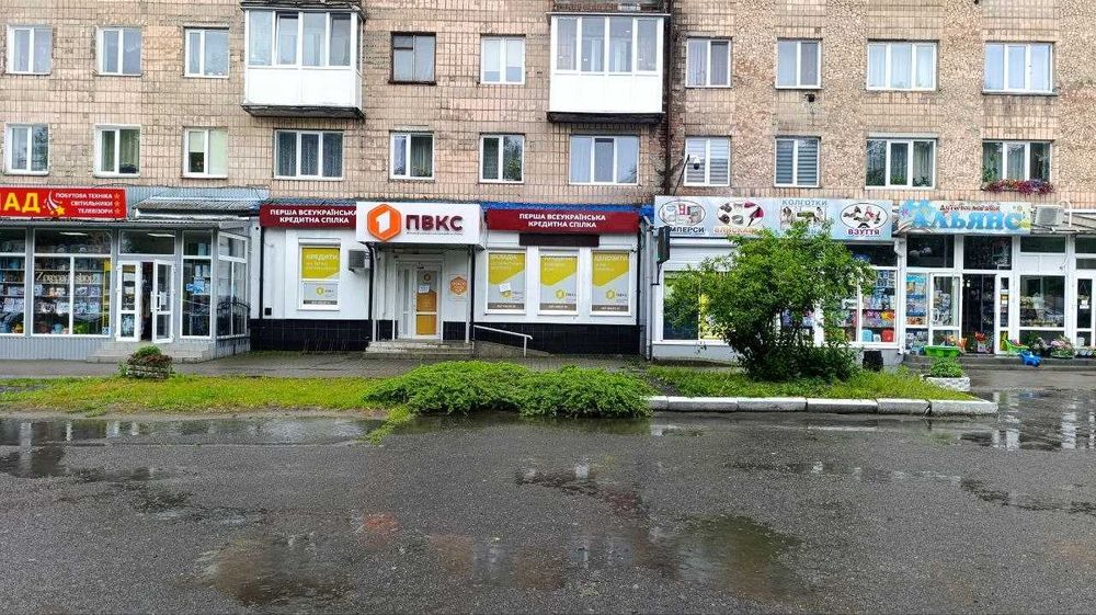 Вбудоване приміщення, площею 72,30 кв.м. м. Радивилів